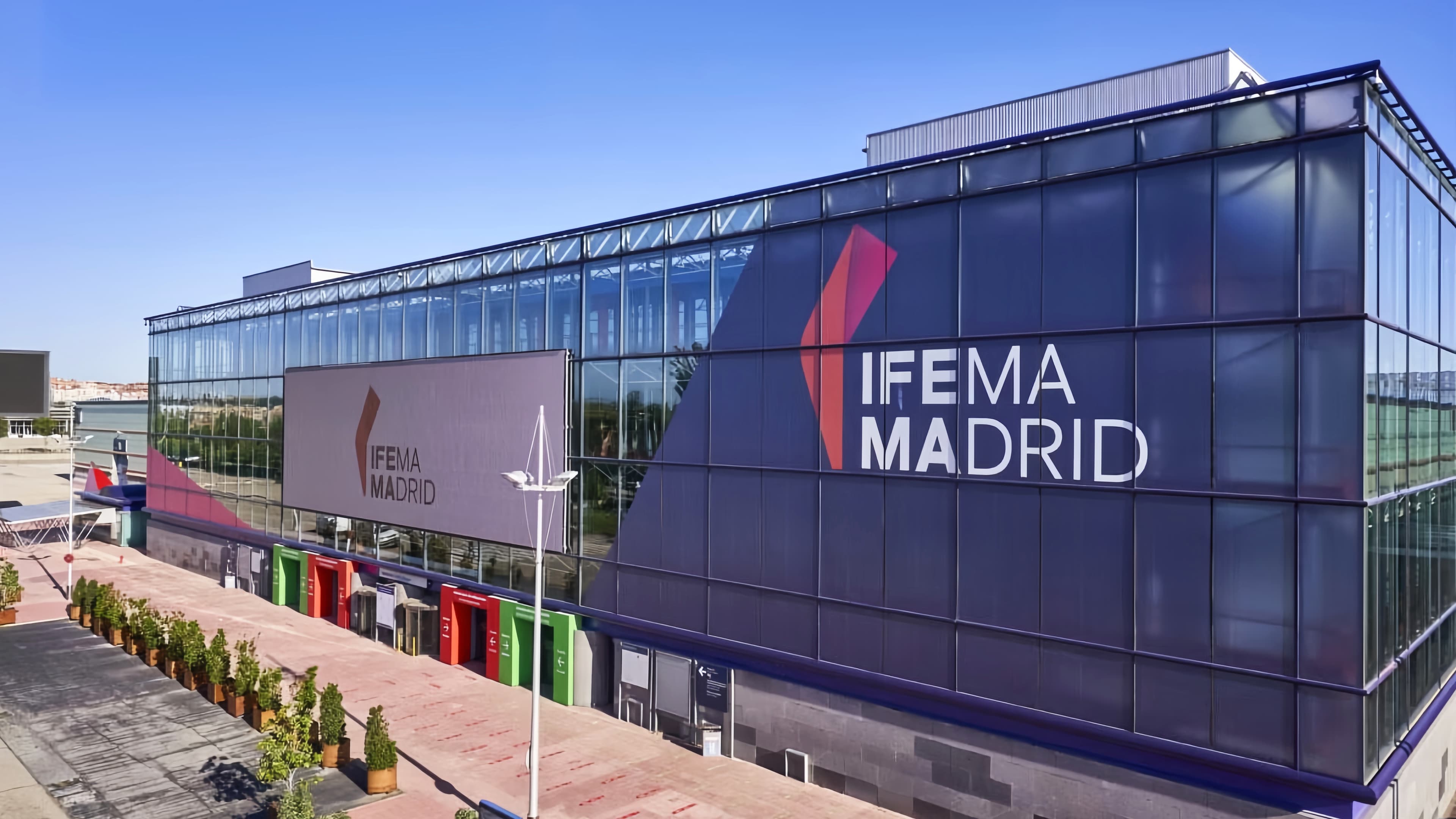 2025年国际展览收官之战 | long8唯一官网电气在西班牙亮相Genera 2025